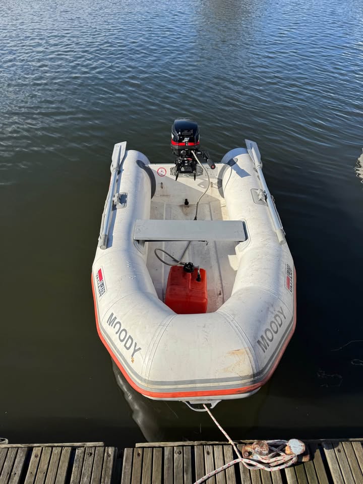 Valiant 2.7m RIB