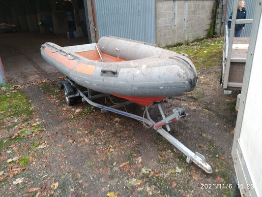 Avon SR4 RIB hull